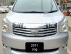Toyota Noah X 2011