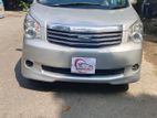 Toyota Noah X 2012