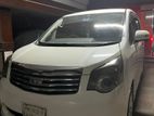 Toyota Noah . 2012