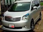 Toyota Noah x 2013