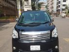 Toyota Noah X 2013