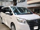 Toyota Noah X 2014