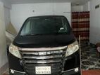 Toyota Noah X 2014