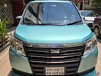 Toyota Noah X 2015