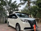 Toyota Noah x 2016