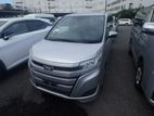 Toyota Noah “X” 2019