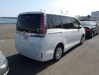 Toyota Noah x 2019