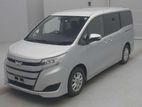 Toyota Noah x 2020
