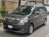 Toyota Noah X Door Power 2011