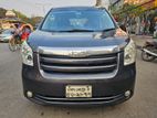 Toyota Noah X EDITION 2009
