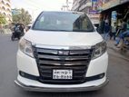 Toyota Noah X Edition 2015