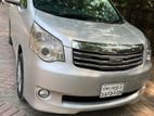 Toyota Noah X G 2011