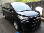 Toyota Noah X HYBRID 2019