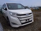 Toyota Noah X HYBRID 2019