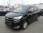 Toyota Noah X Hybrid 2019