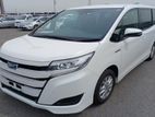 Toyota Noah X Hybrid 2019