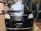 Toyota Noah X-Limited 2002