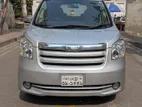 Toyota Noah X Limited & Octane 2009