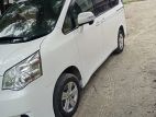 Toyota Noah X Noha 2012