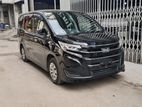 Toyota Noah X NON HYBRID KEY.. 2020