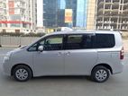 Toyota Noah X Octane 2010