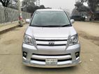 Toyota Noah X Octane Drive 2003