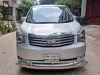 Toyota Noah X PACKAGE 2010