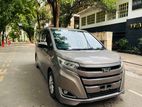 Toyota Noah X Package 2019