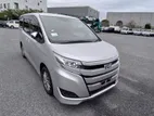 Toyota Noah X PACKAGE 2020
