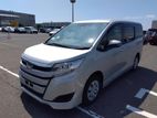 Toyota Noah X Package 2021