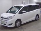 Toyota Noah X Pearl hybrid 2020