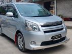 Toyota Noah X S-Smart 2010