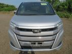 Toyota Noah X Silver 4.5/60k km 2020