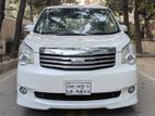 Toyota Noah X Smart 2 Door power 2009
