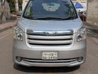 Toyota Noah X Smart 2 Door power 2009