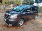 Toyota Noah X-Smart 2009