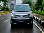 Toyota Noah X SMART 2011