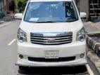 Toyota Noah X SMART 2011