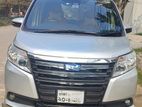 Toyota Noah X- Smart 2016