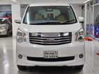 Toyota Noah X-Smart 2Door Power 2011