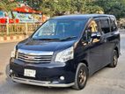 Toyota Noah X SMART BLACK 2012