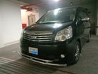 Toyota Noah X Smart Edition 2013