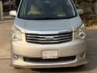 Toyota Noah X-Smart-intact Car 2011