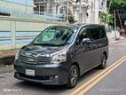 Toyota Noah X Smart Octne Drive 2011
