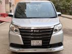 Toyota Noah X Smart Push LPG 2015