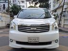 Toyota Noah X Smart Push Octane 2012