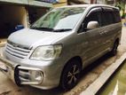 Toyota Noah X.FAMILY.USED 2005