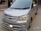 Toyota Noah X.SILVER.MPV 2003