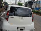Toyota Passo white 2004