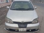 Toyota Platz ` 2000